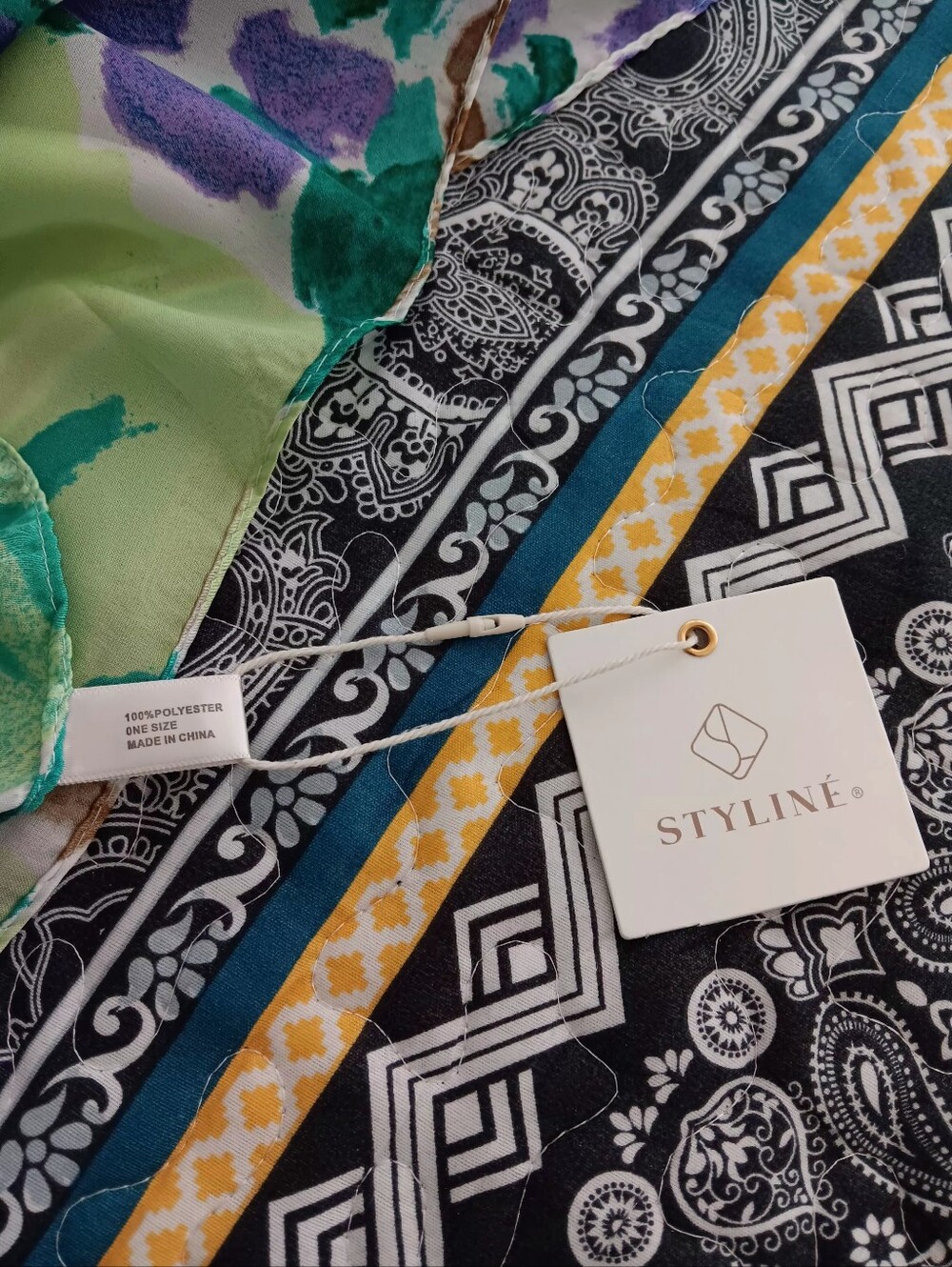 Hawaiian Holiday Green Kimono - Picture 10 of 13